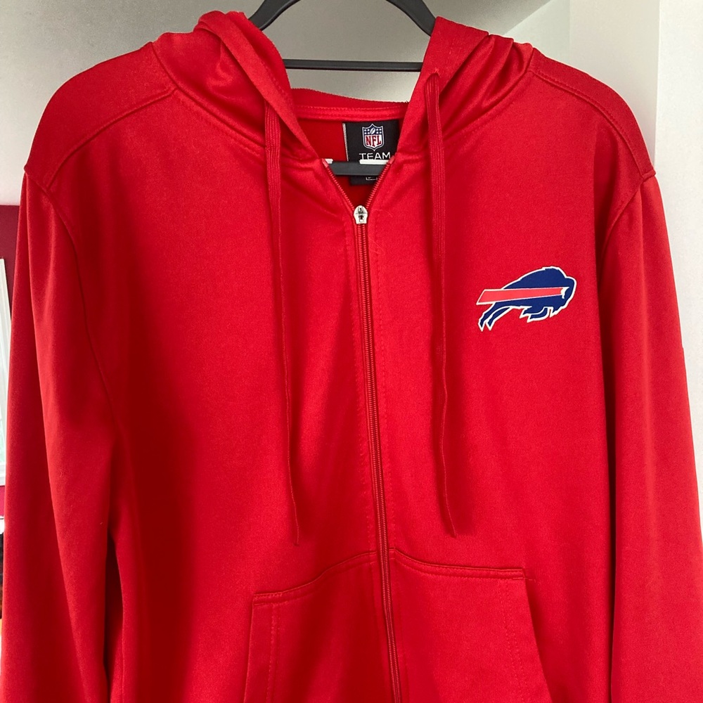 Buffalo Bills red zip up hoodie
